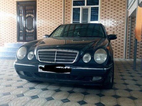 Mercedes E 280