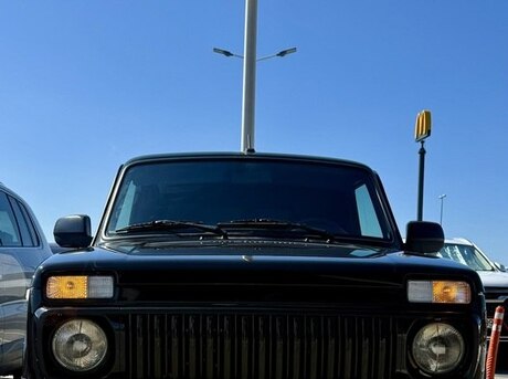 LADA (VAZ) Niva