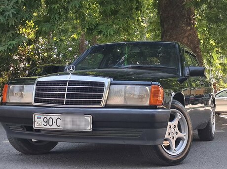 Mercedes 190