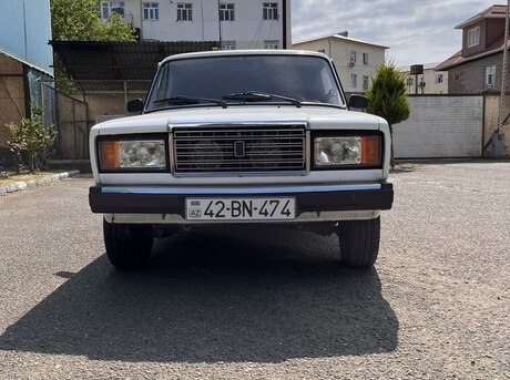 LADA (VAZ) 2107