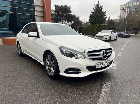 Mercedes E 220