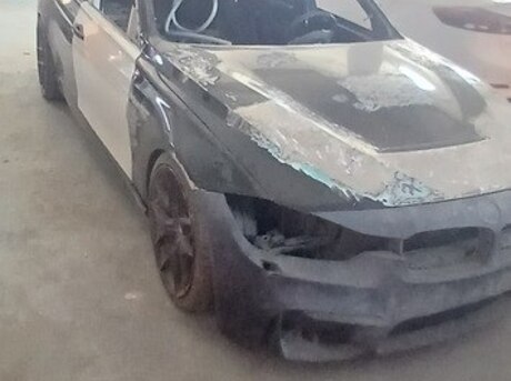 BMW 330