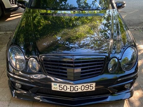 Mercedes E 200