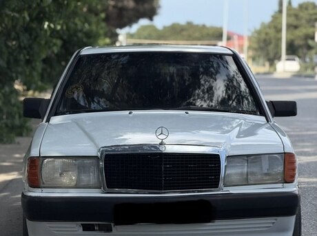 Mercedes 190