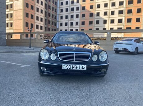 Mercedes E 220