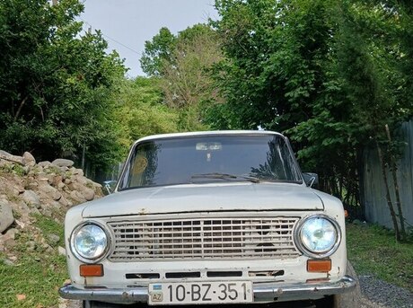 LADA (VAZ) 21011