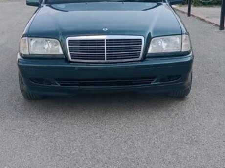Mercedes C 180