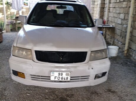 Mitsubishi Chariot