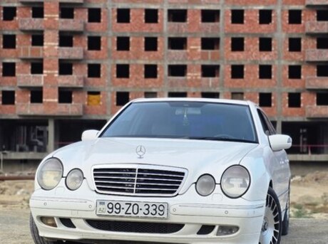 Mercedes E 320