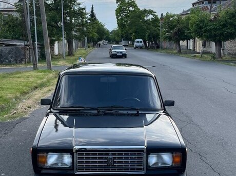 LADA (VAZ) 2107