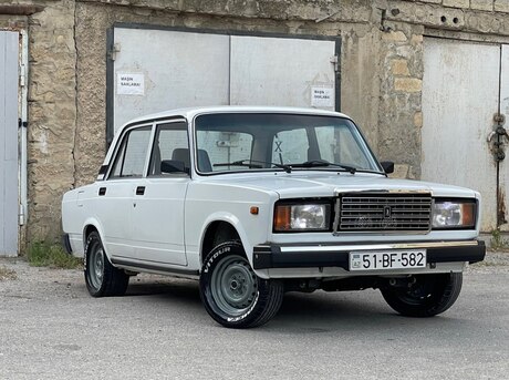 LADA (VAZ) 2107