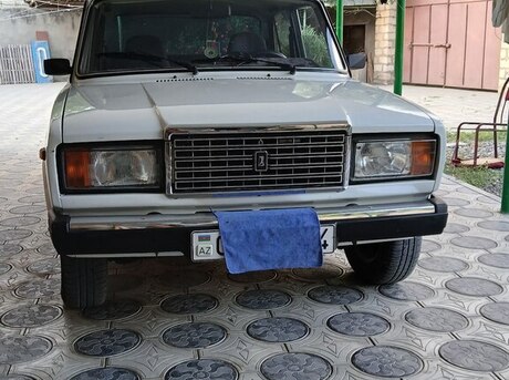 LADA (VAZ) 2107