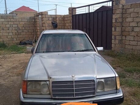 Mercedes E 250