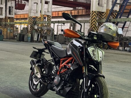KTM 390 Duke