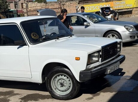 LADA (VAZ) 2107