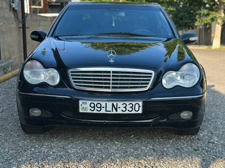 Mercedes C 230