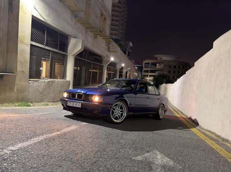 BMW 525