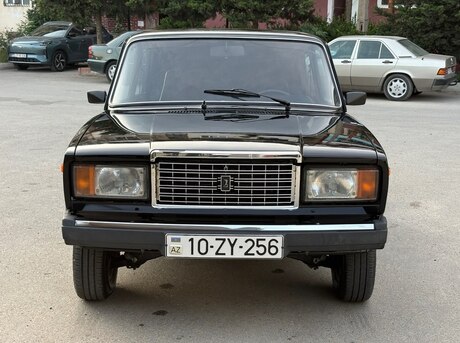 LADA (VAZ) 2107