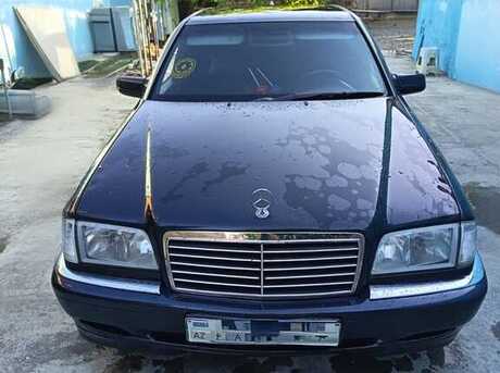 Mercedes C 180