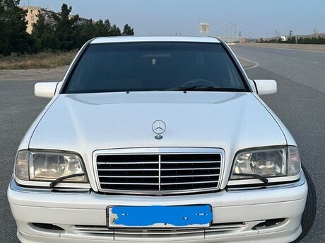 Mercedes C 280