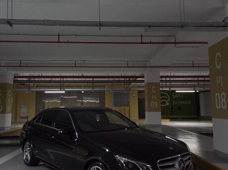 Mercedes E 220