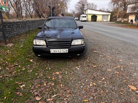 Mercedes C 180
