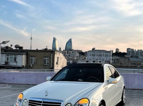 Mercedes E 230