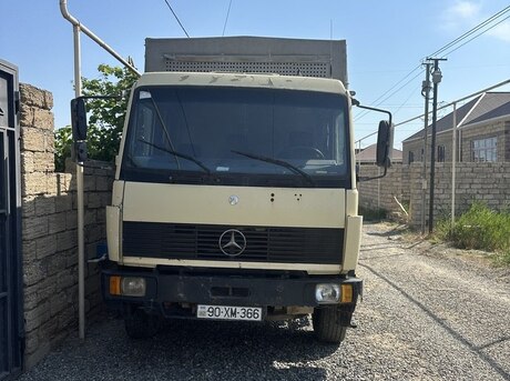 Mercedes Atego 1517