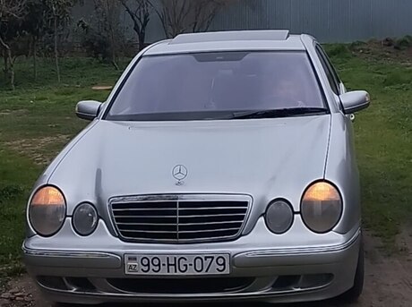 Mercedes E 270