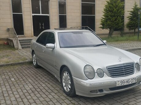 Mercedes E 270