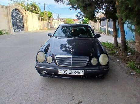 Mercedes E 280
