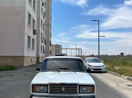 LADA (VAZ) 2107