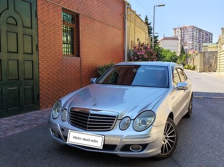 Mercedes E 220
