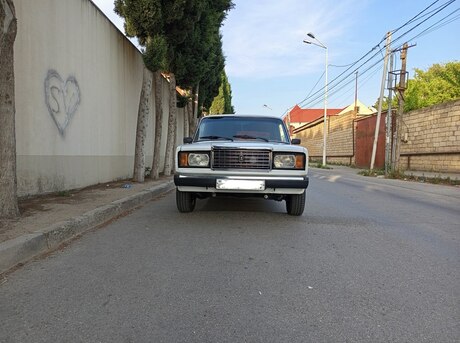 LADA (VAZ) 2107