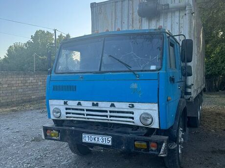KamAz 53212