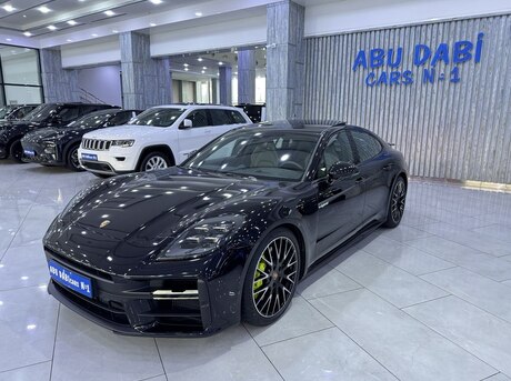 Porsche Panamera 4 E-Hybrid