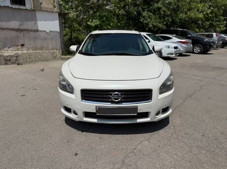 Nissan Maxima
