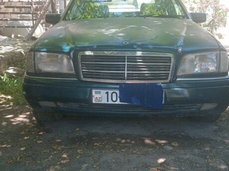 Mercedes C 200