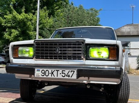 LADA (VAZ) 2107