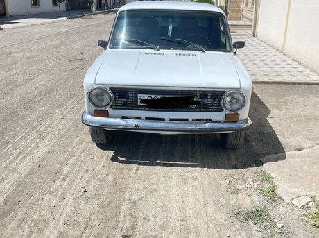 LADA (VAZ) 21011
