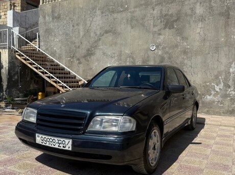 Mercedes C 200