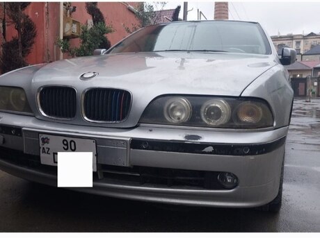 BMW 528
