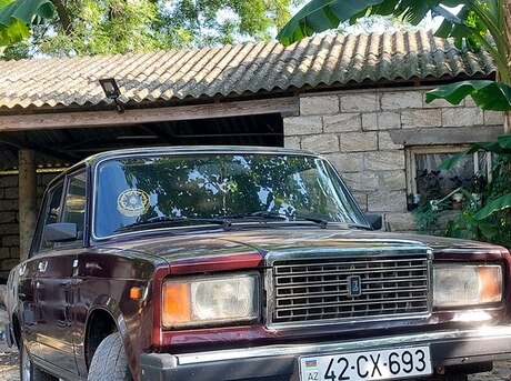 LADA (VAZ) 2107