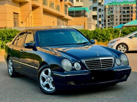 Mercedes E 270