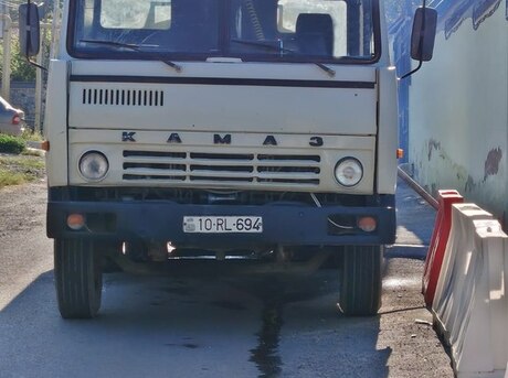 KamAz 53212