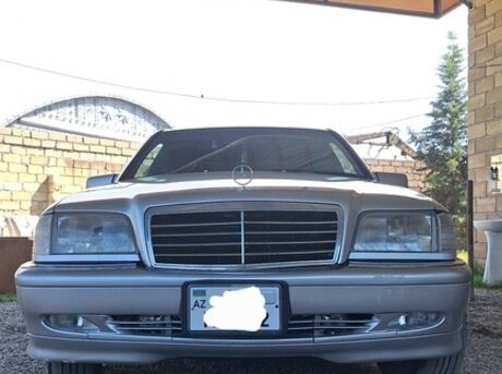 Mercedes C 240