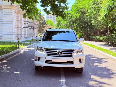Lexus LX 570