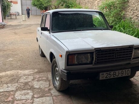 LADA (VAZ) 2107