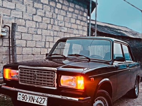 LADA (VAZ) 2107