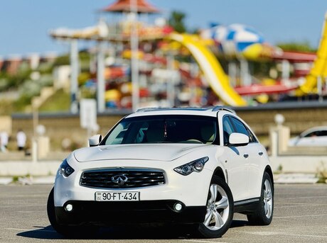 Infiniti FX35